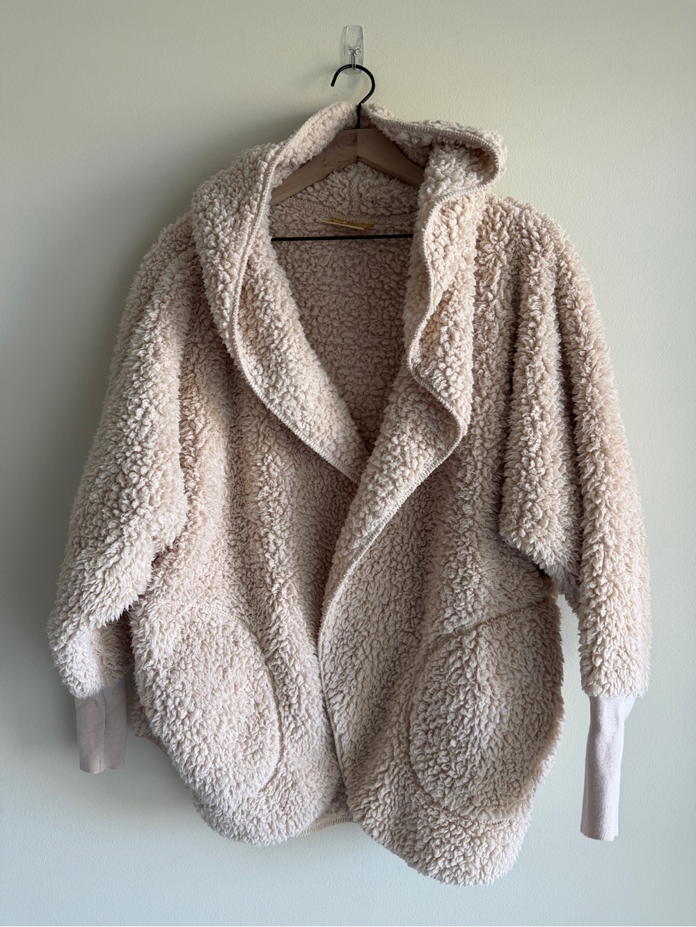 Nordic Beach Fluffy Frappe Cozy Sherpa Body Wrap Hooded Cardigan White One Size - Picture 5 of 11
